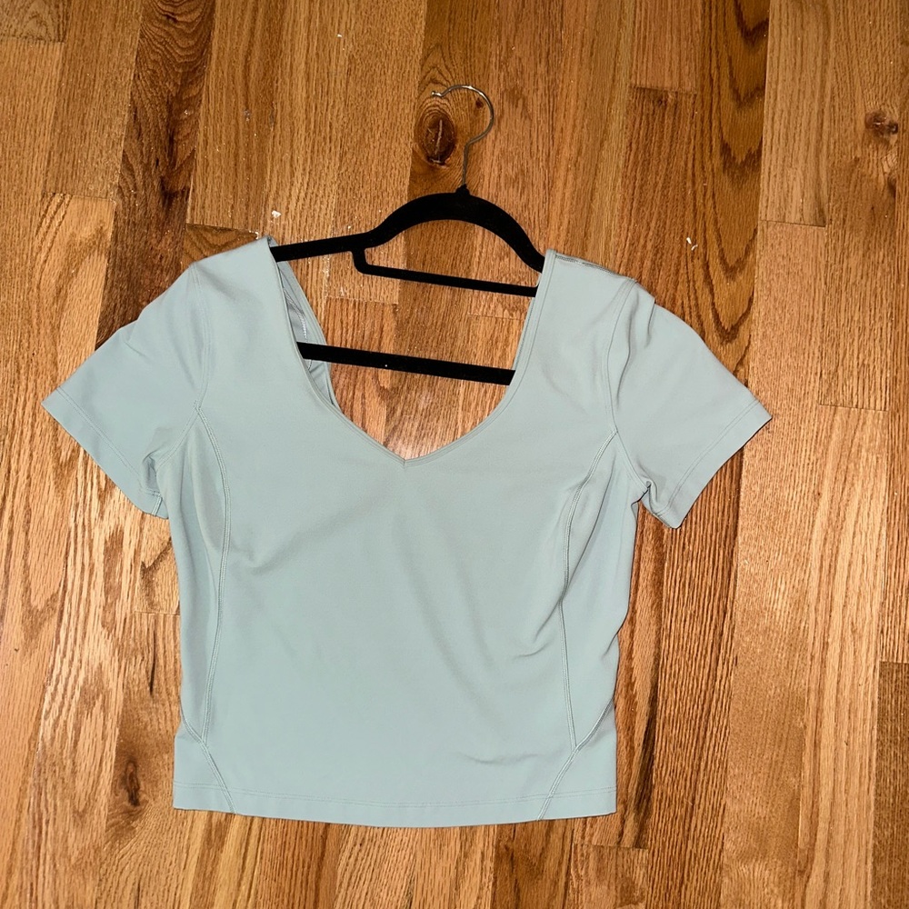 Lululemon crop top